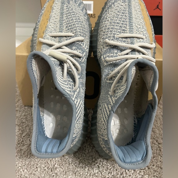 Adidas Yeezy Boost 350 V2 Israfil, Used (Size US Men’s 10.0) - Picture 9 of 11